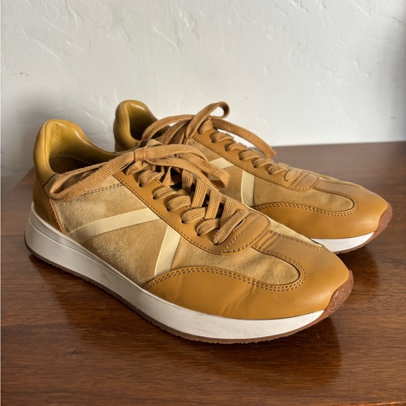 Vince Shoes - EUC Vince Ohara Women's in Butterscotch and White Trainers Size 10